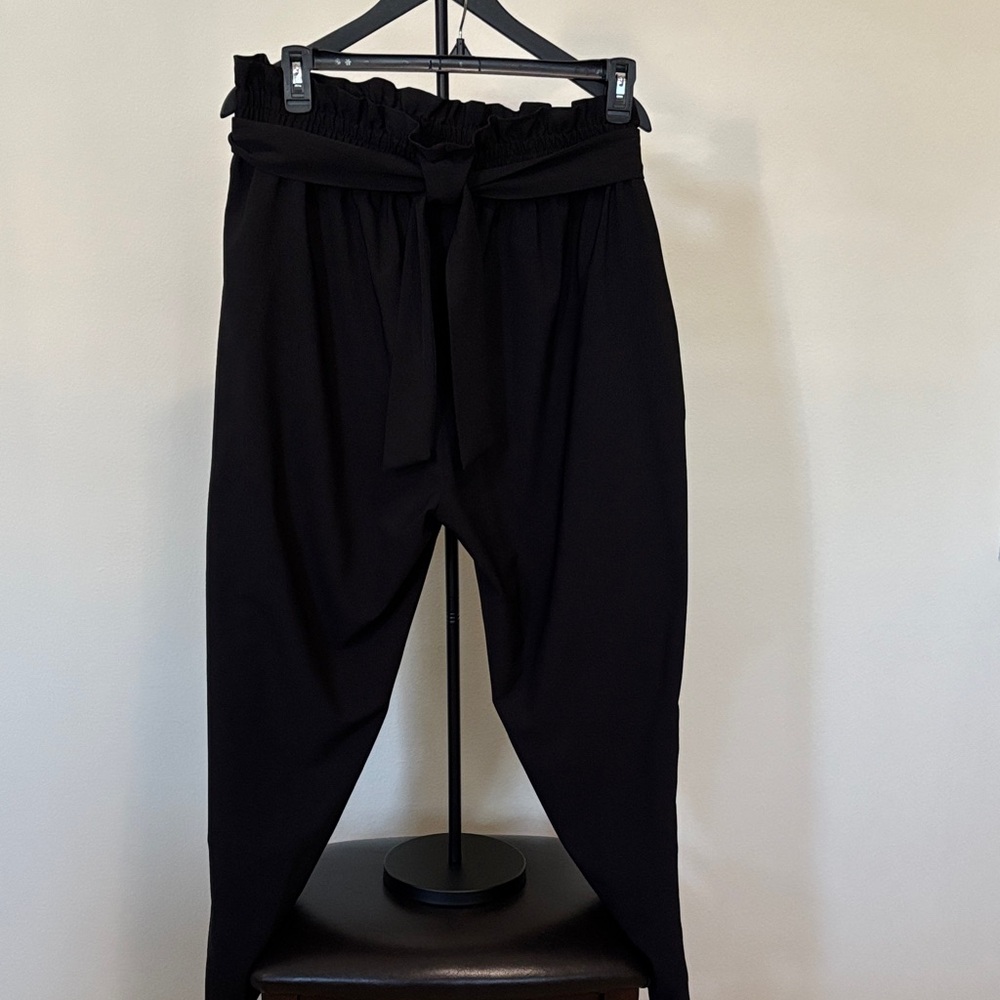 Black Women's High-Waisted Pants